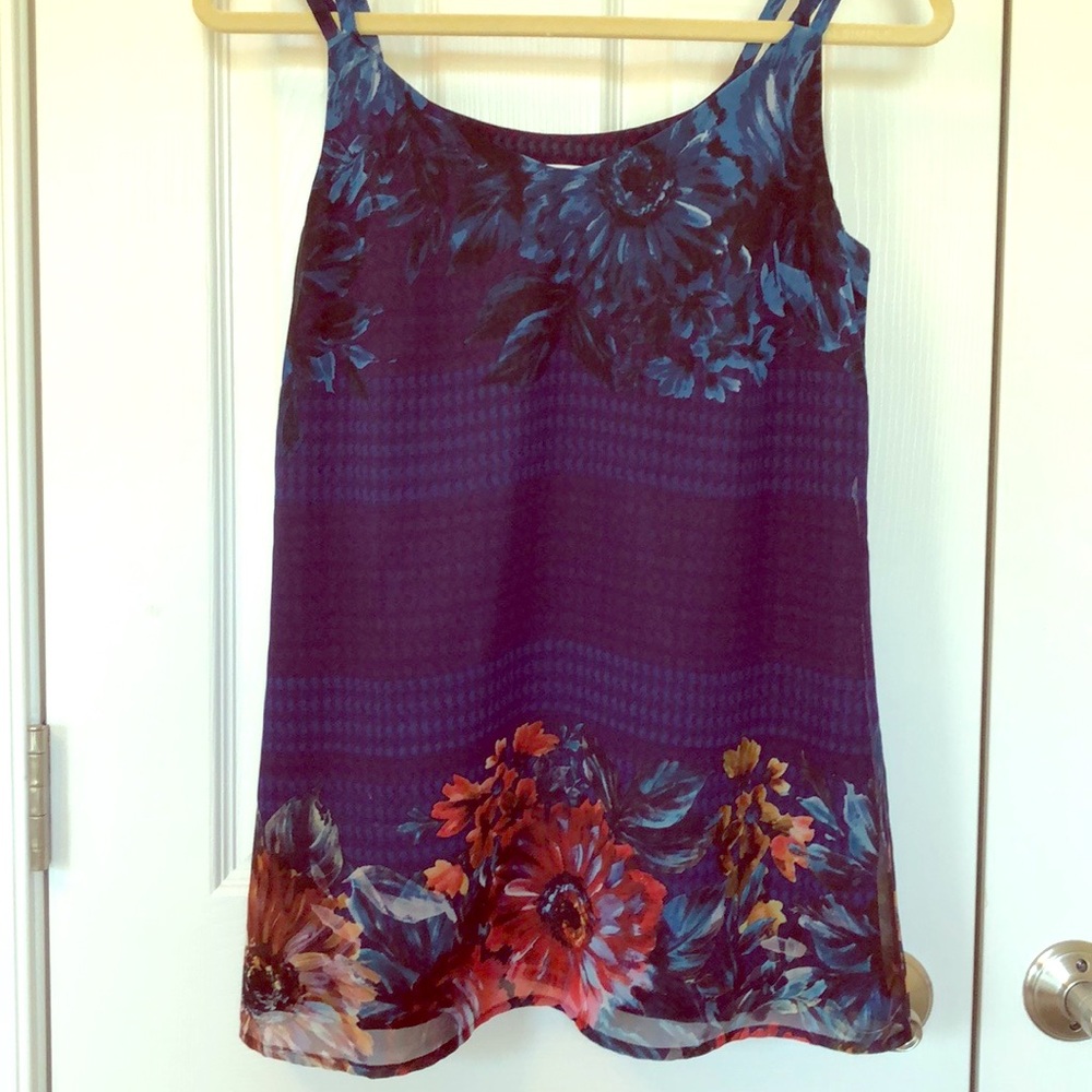 Cabi top